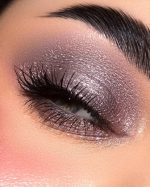 CHROMO THERAPY LIQUID EYESHADOW - Image 8