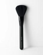 POWDER BRUSH